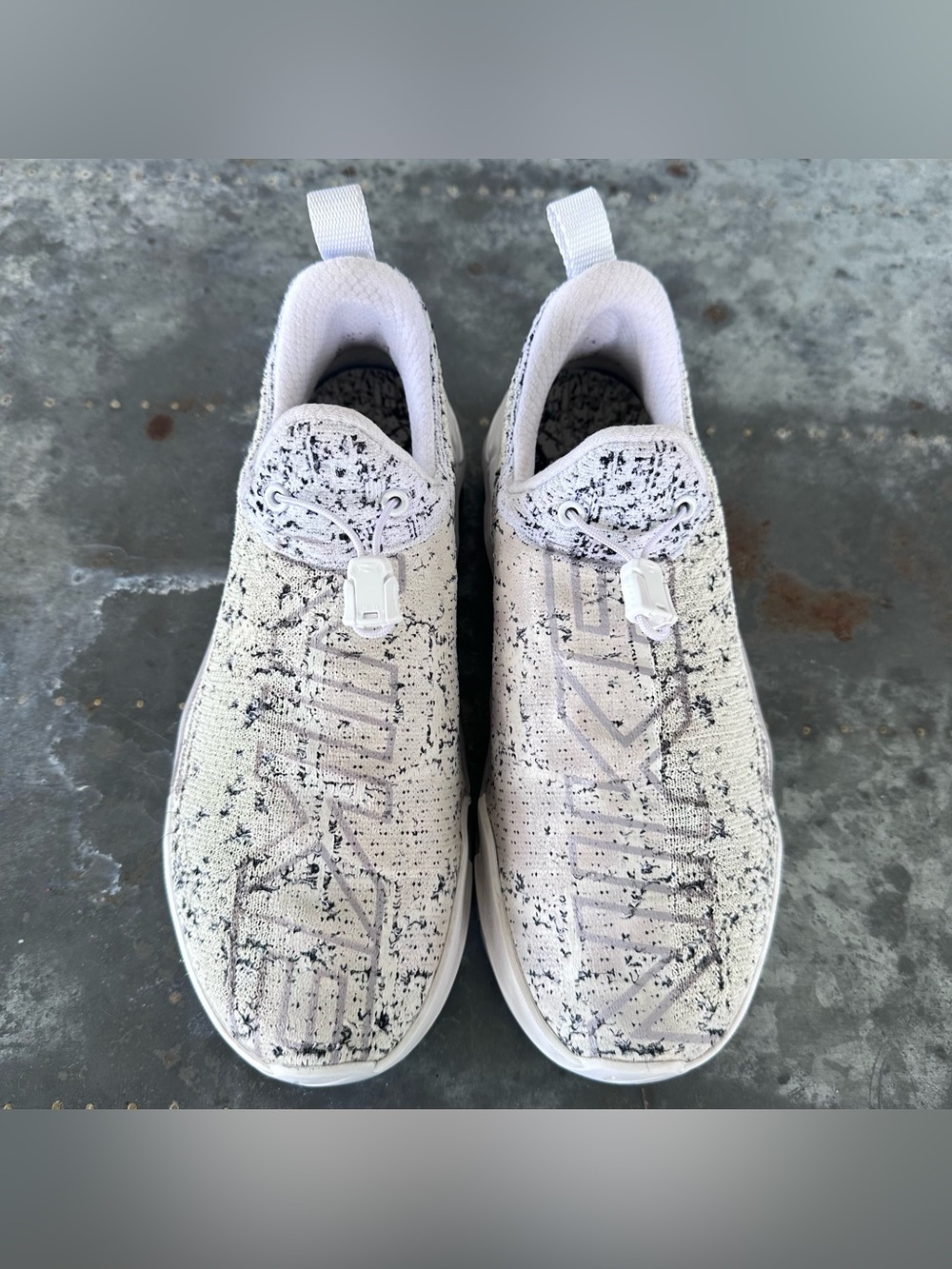 Nike React Metcon White Grey Athletic Sneakers Shoes BQ6046-100 Women's Size 7 - Picture 3 of 9